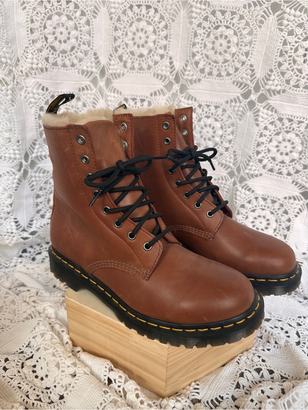 Dr Martens Serena Fur Lined Brown Leather Combat Boots Size 9 Womens WarmWair